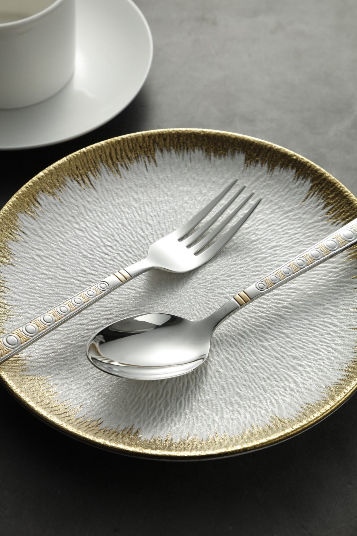 Minimalist Two-Tone Stainless Steel Flatware Set 5