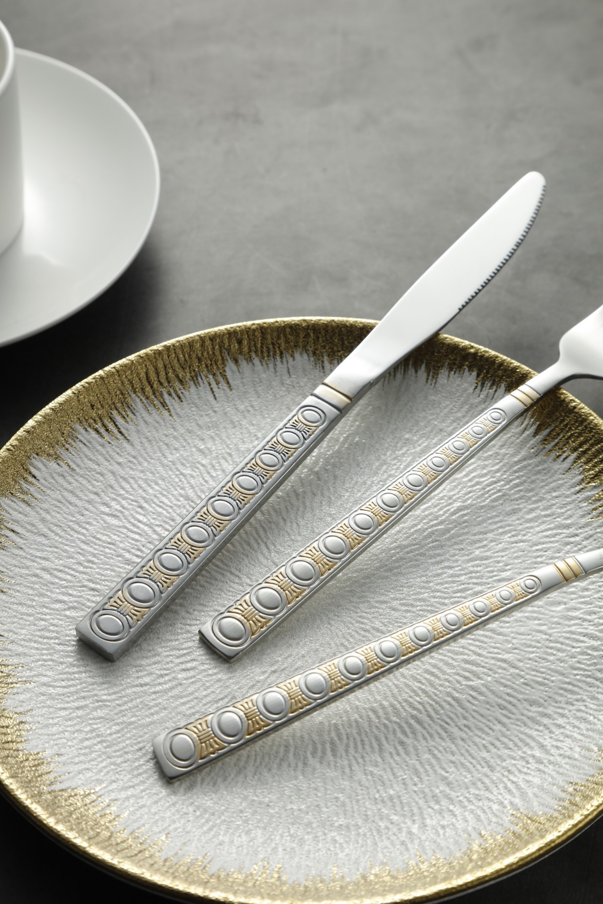 Minimalist Two-Tone Stainless Steel Flatware Set 6