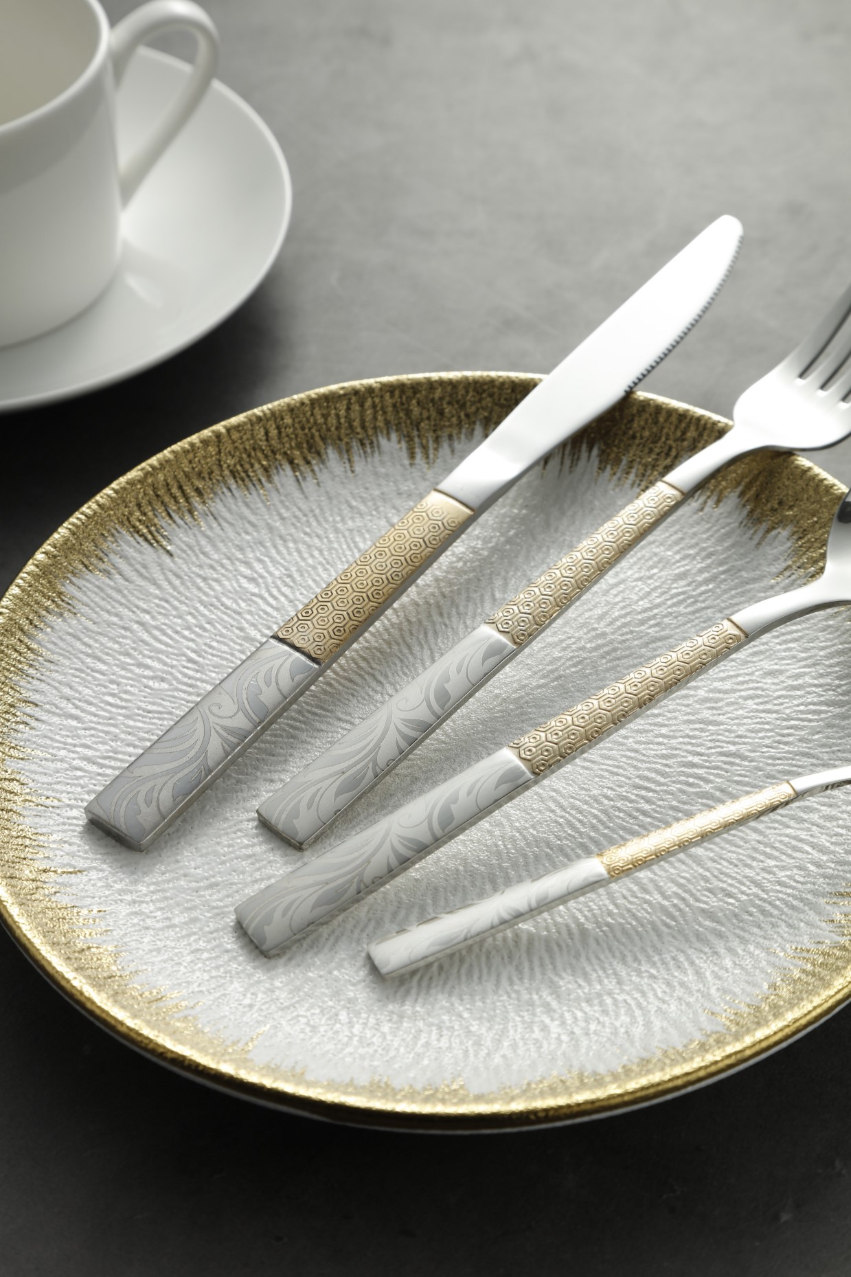 Ornate Gold-Trimmed Stainless Steel Flatware Set 6