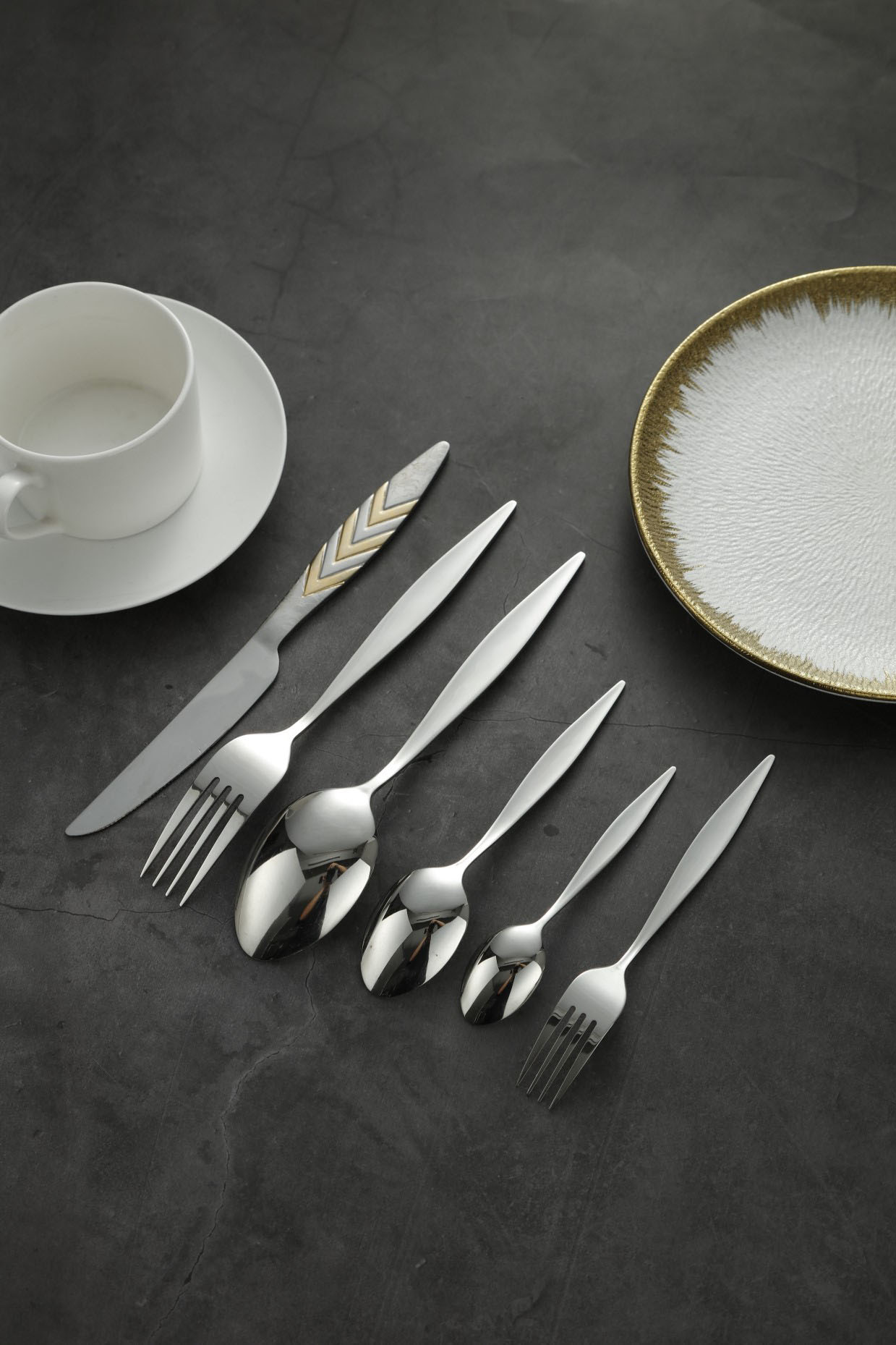 Modern V-Shape Pattern Silverware Cutlery Set 6