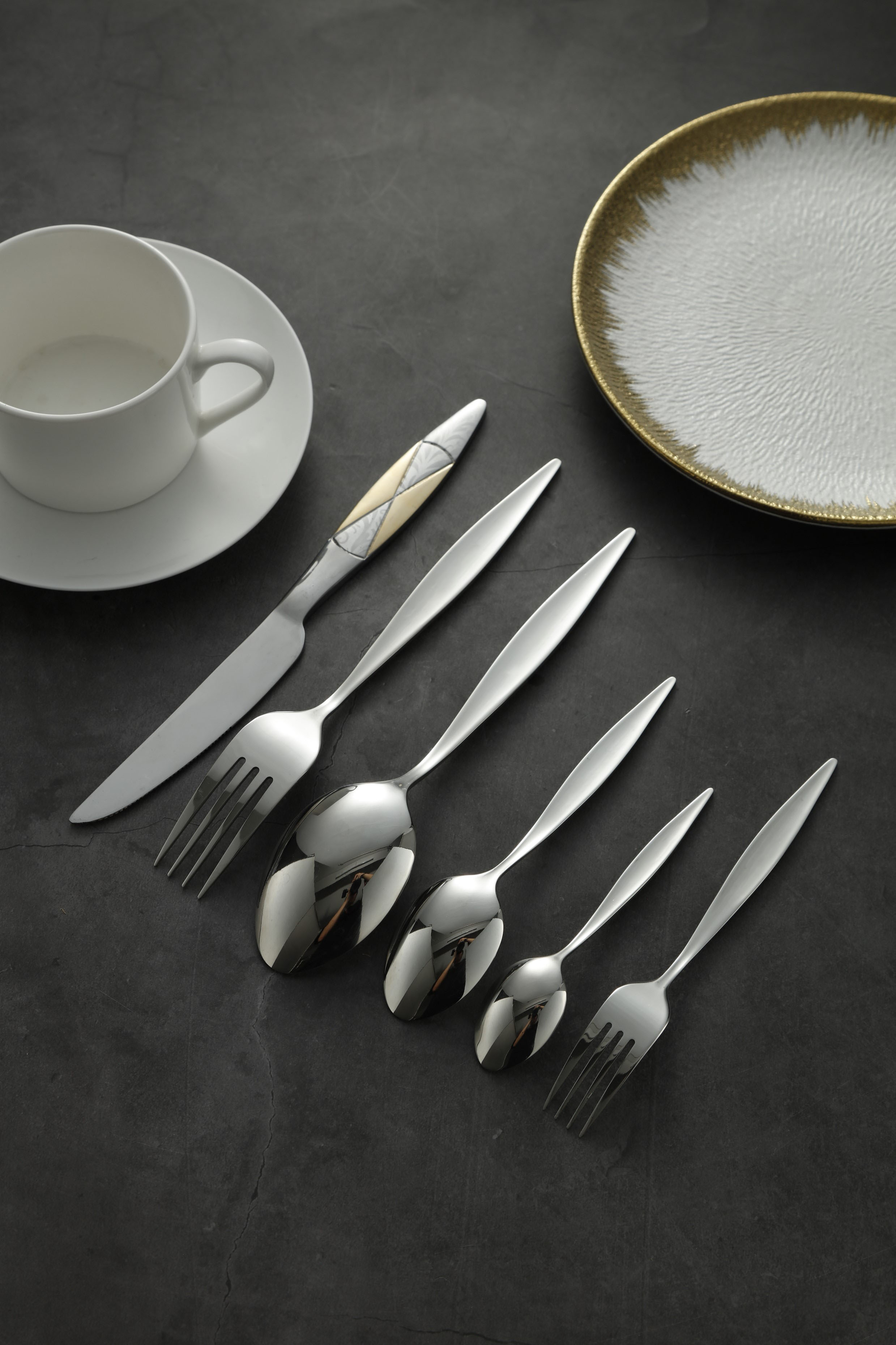 Elegant Two-Tone Geometric Silverware Cutlery Set 6