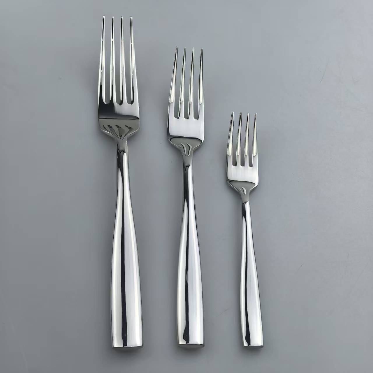 Sleek square-handle Mirror Polished Stainless Steel Flatware Set 5