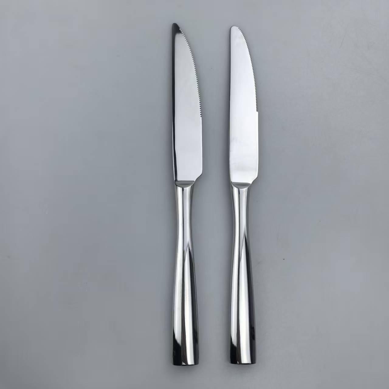 Sleek square-handle Mirror Polished Stainless Steel Flatware Set 7