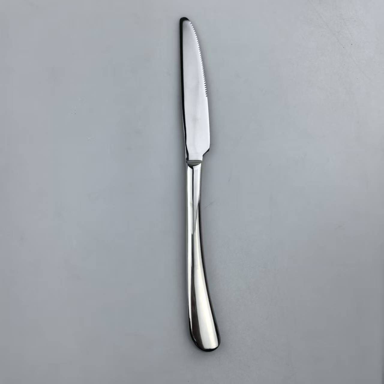 Premium Minimalist Stainless Steel Flatware Set – Mirror Finish Smooth Handle 7