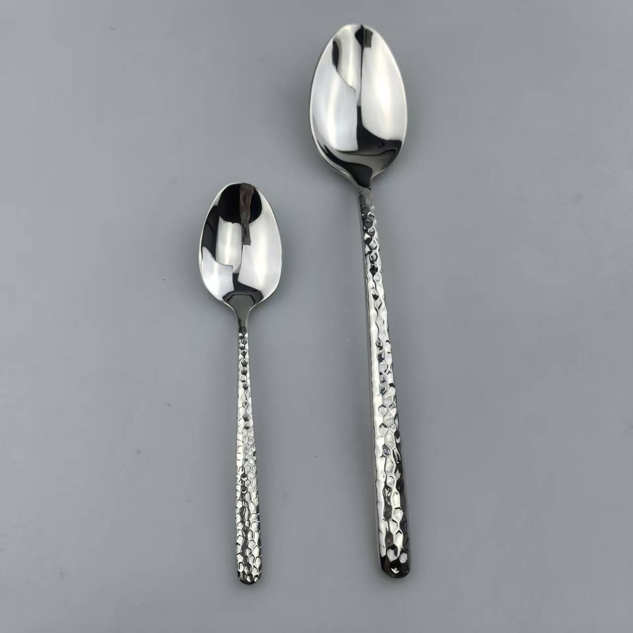 Textured Handle Stainless Steel Flatware Set – Contemporary Hammered Design 6