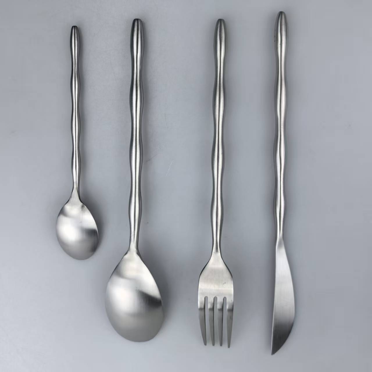 Olive-Inspired Stainless Steel Cutlery Set – Sculpted Handle Mirror Flatware 3