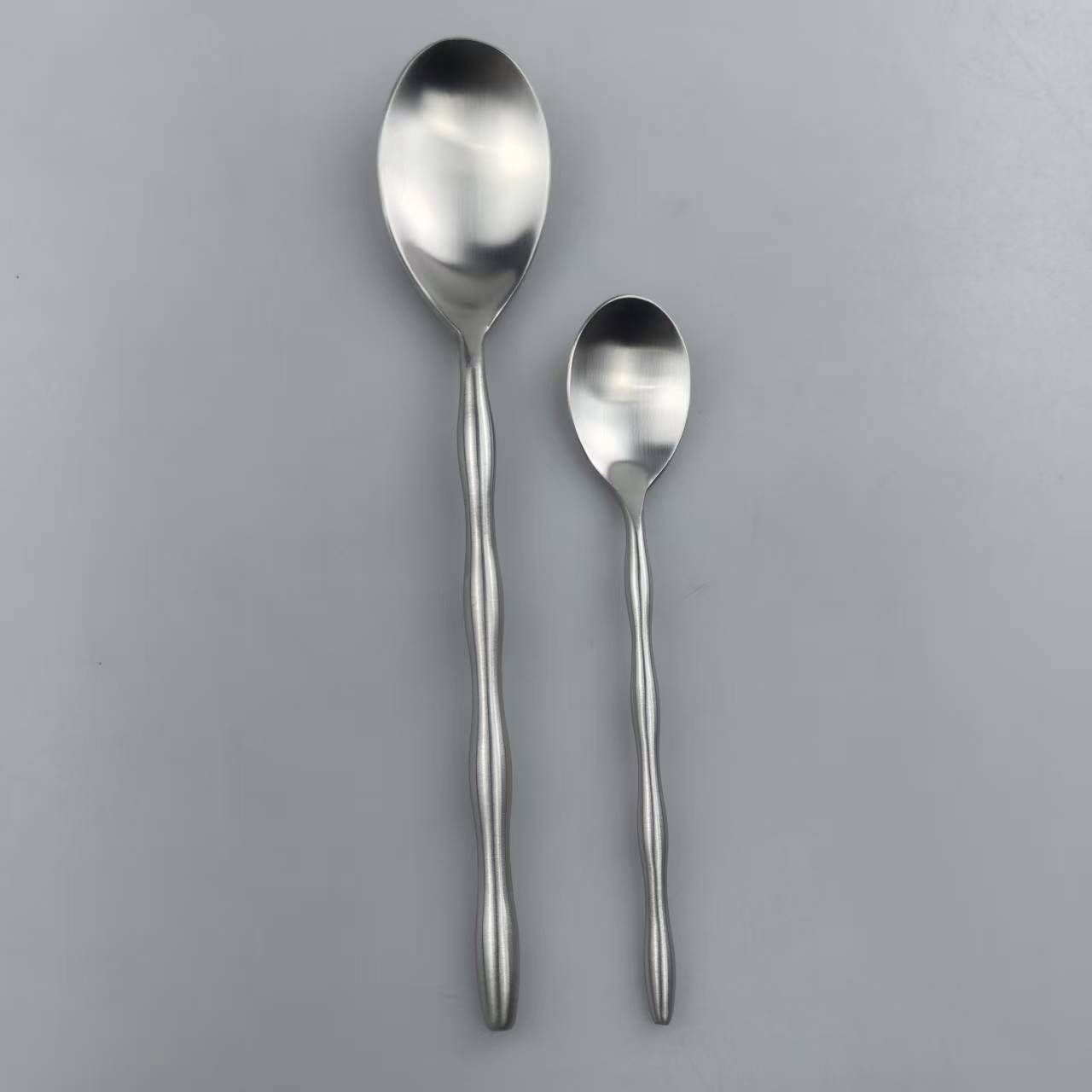 Olive-Inspired Stainless Steel Cutlery Set – Sculpted Handle Mirror Flatware 6