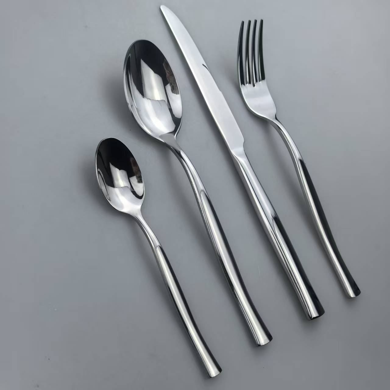 曲线收腰设计不锈钢餐具套装 4
