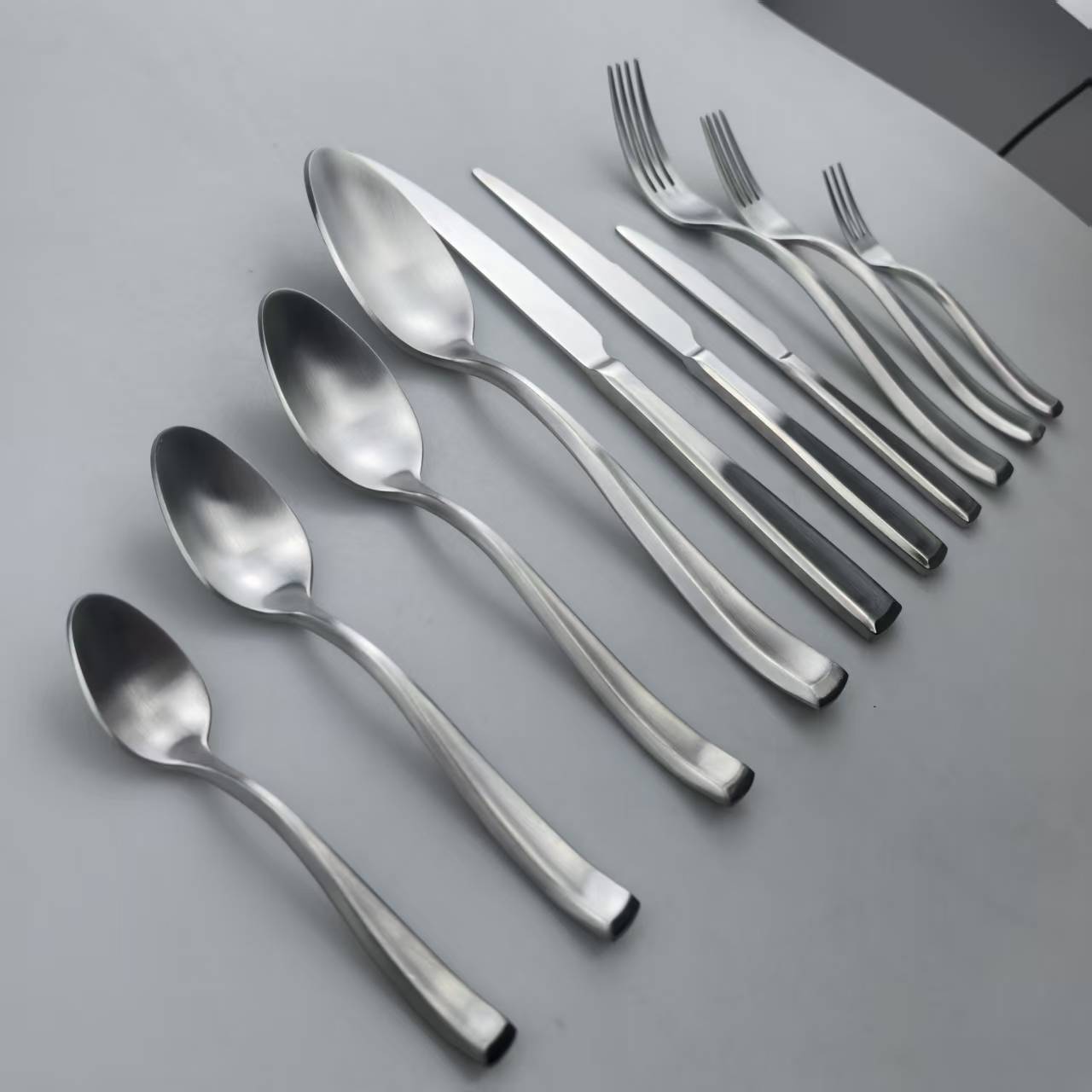 Matte Finish Stainless Steel Cutlery Set – Satin Flatware 4