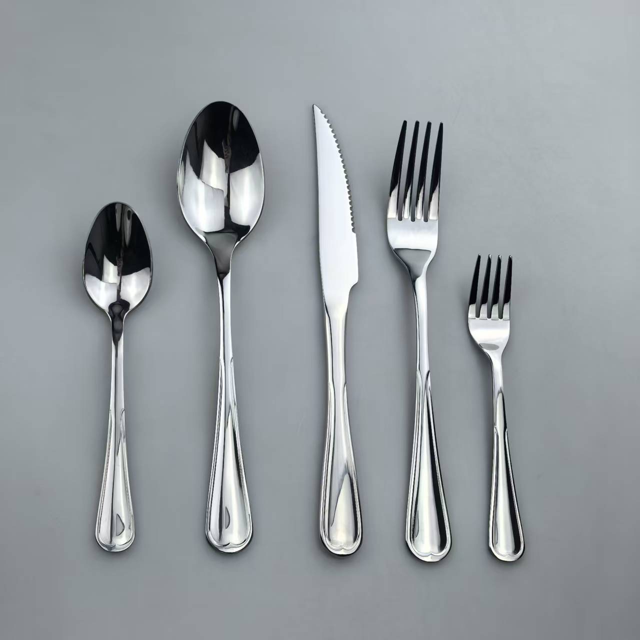 Heart Line Handle Stainless Steel Cutlery Set 2
