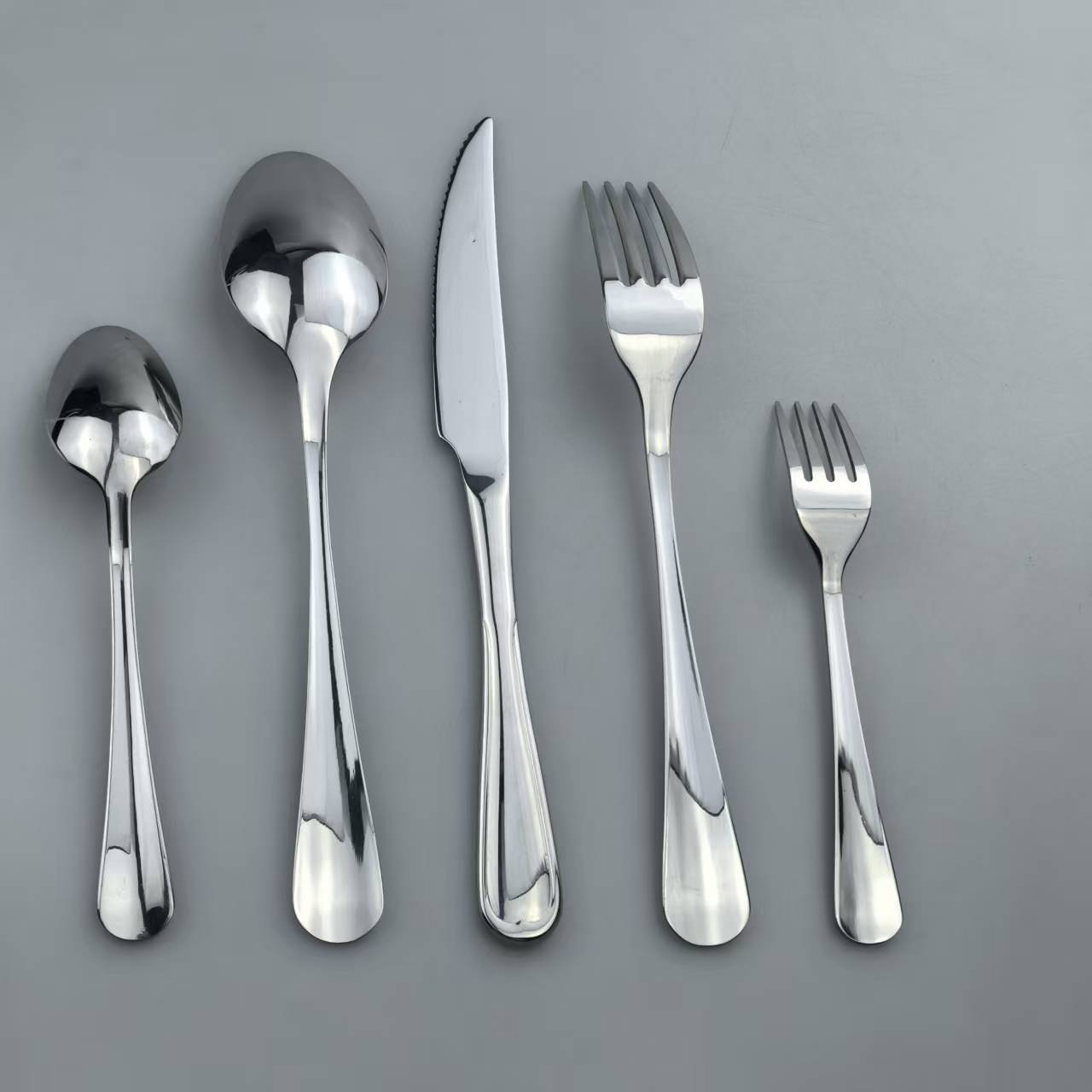 Heart Line Handle Stainless Steel Cutlery Set 3