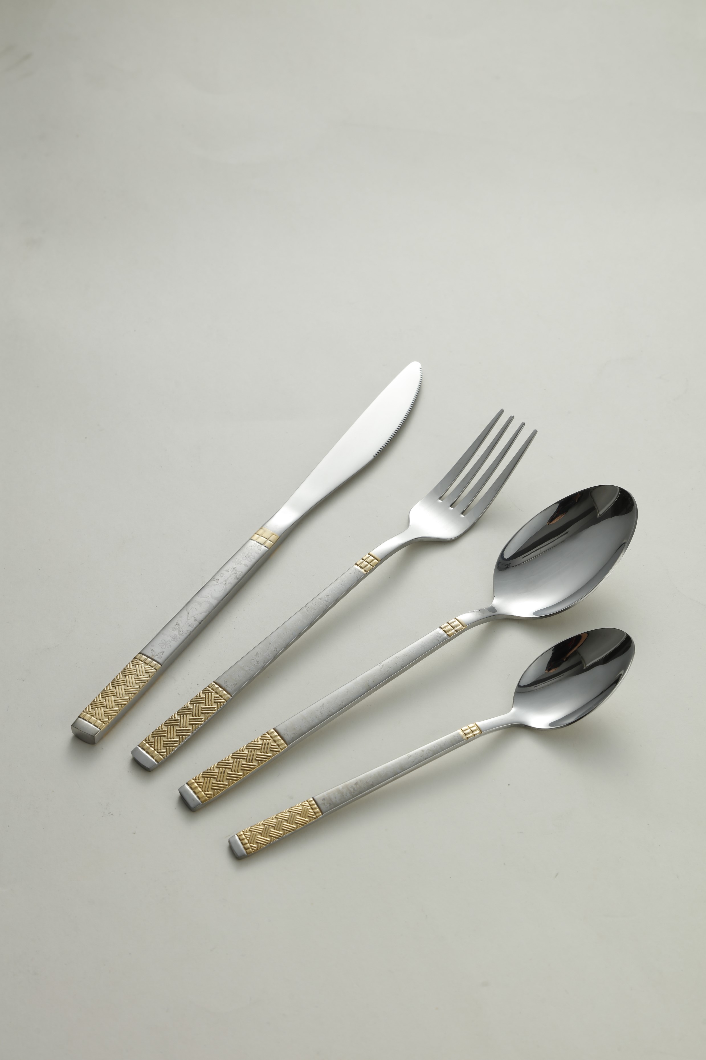 Textured Gold Band Silverware Cutlery Set 2
