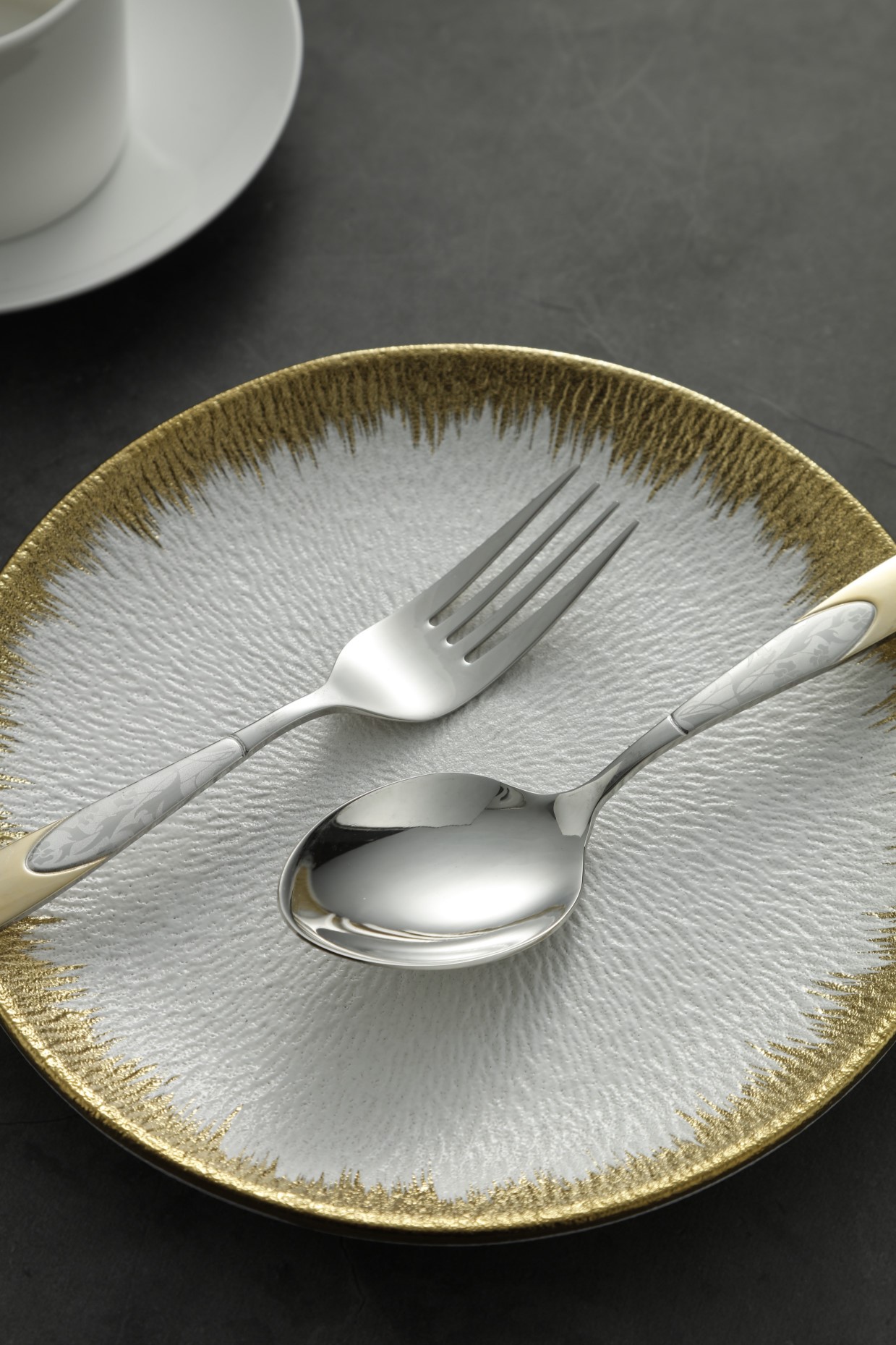 Two-Tone Gold & Hammered Stainless Steel Flatware Set 5
