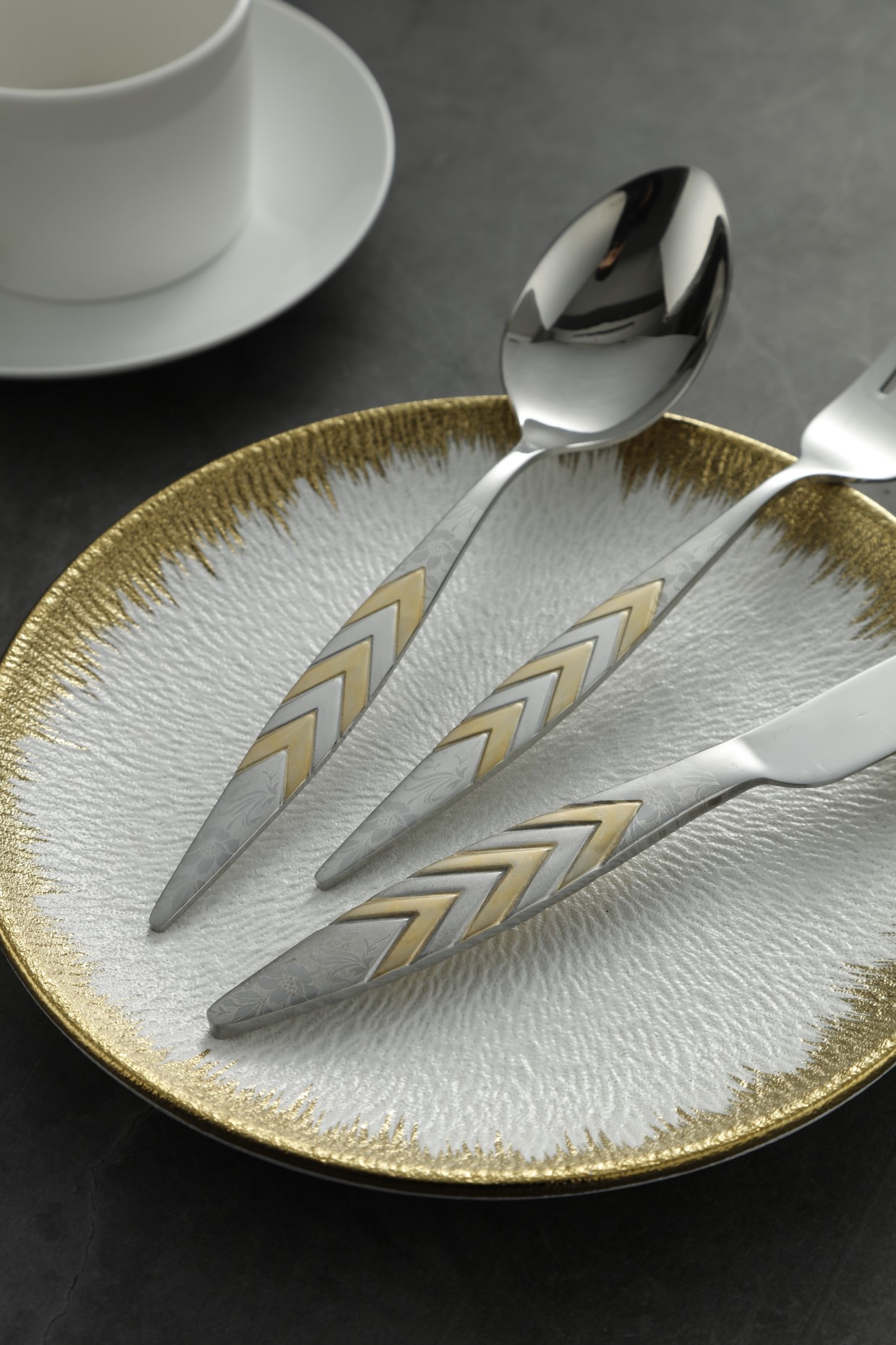 Modern V-Shape Pattern Silverware Cutlery Set 5