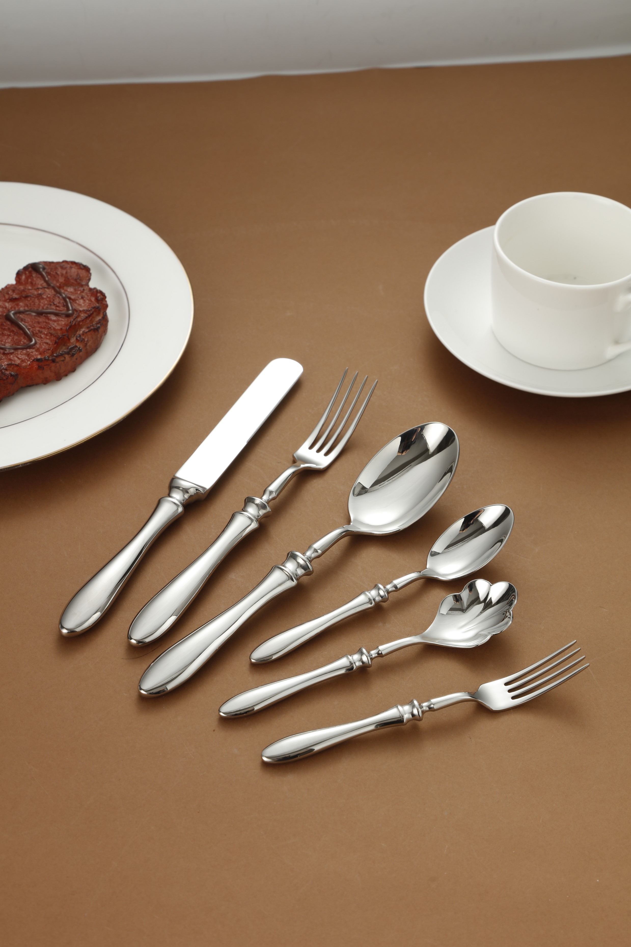 Elegant Teardrop Handle Stainless Steel Flatware Set 3