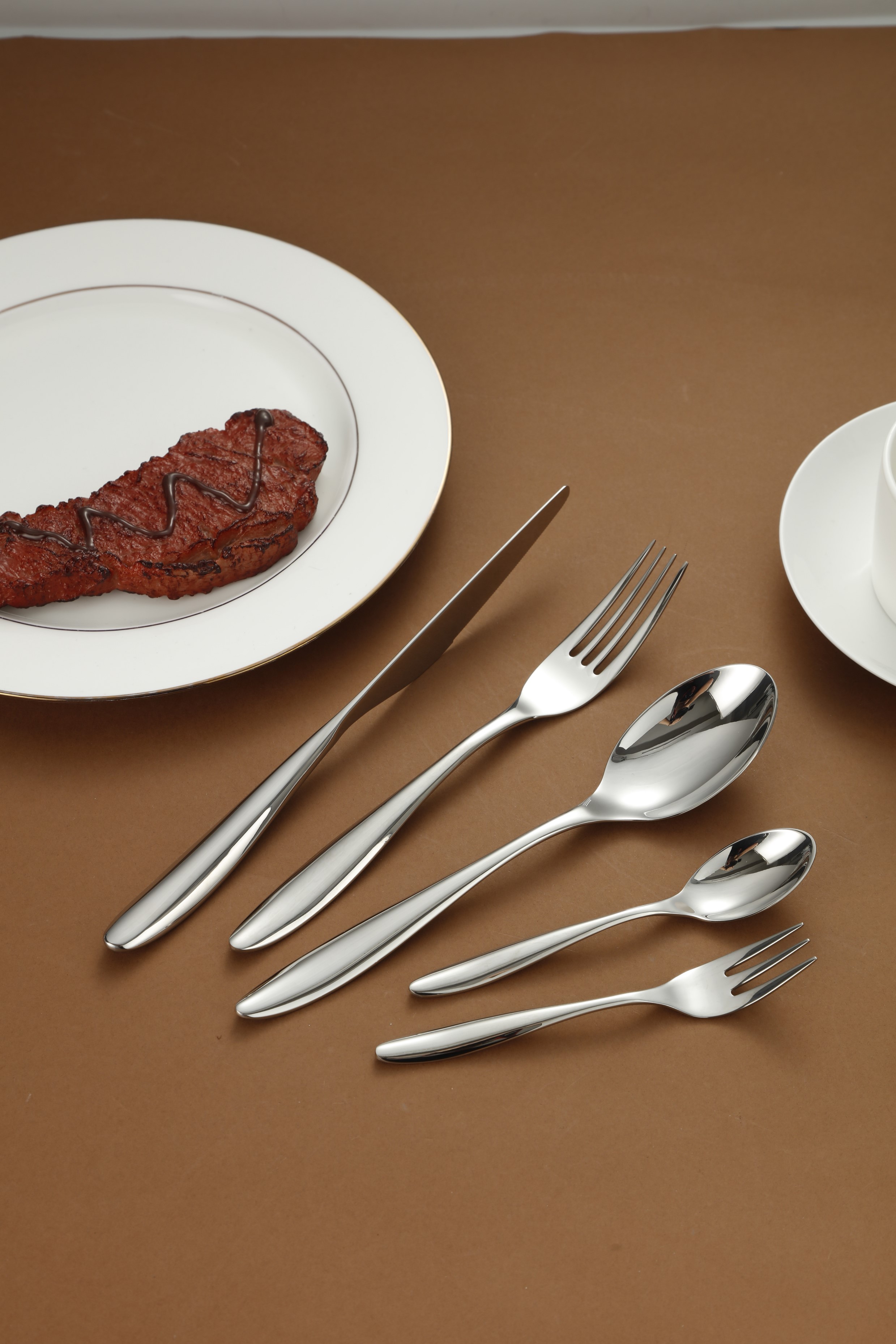 Sleek Curved Handle Stainless Steel Flatware Set 3
