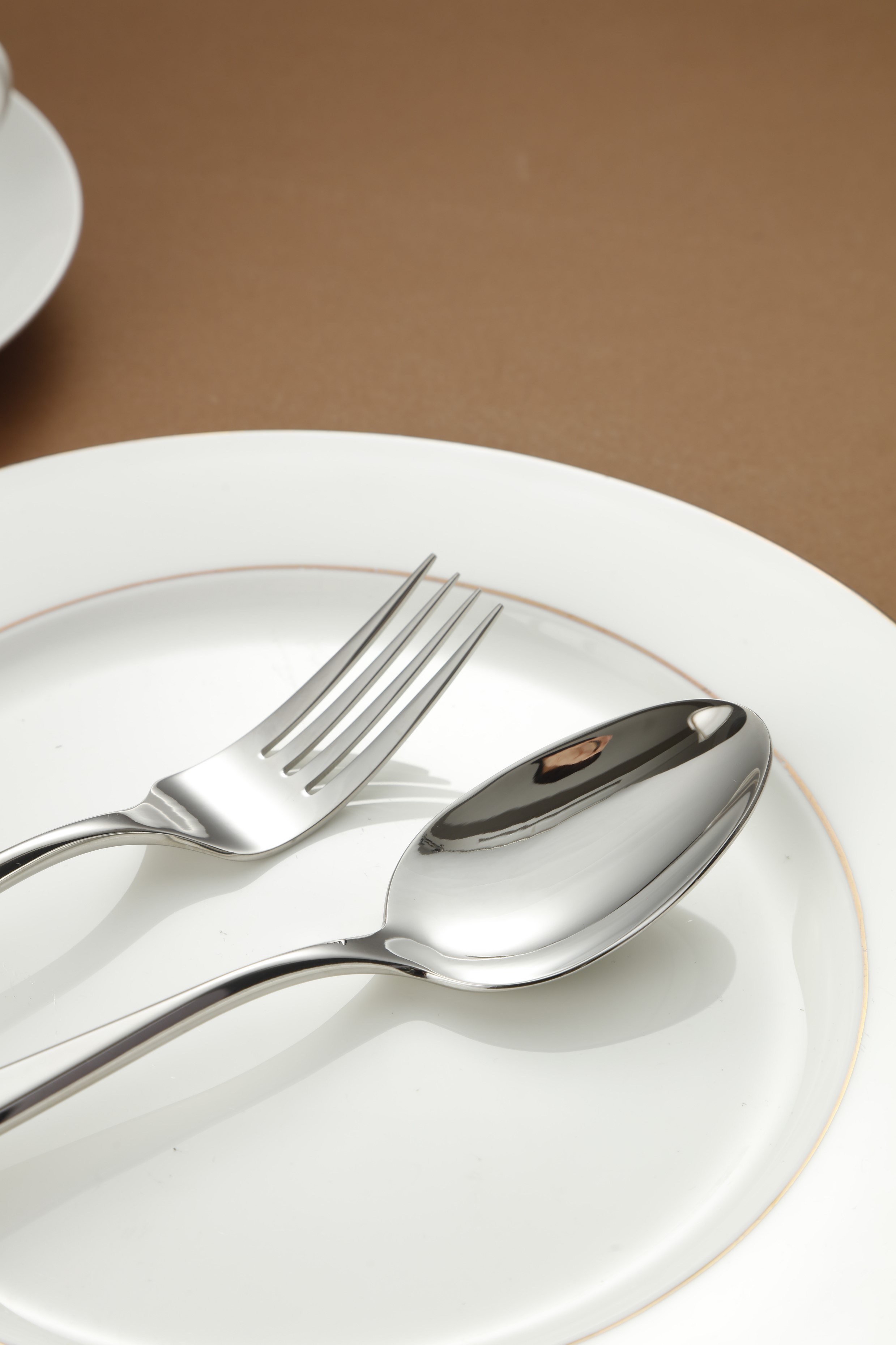 Sleek Geometric Silverware Cutlery Set 5