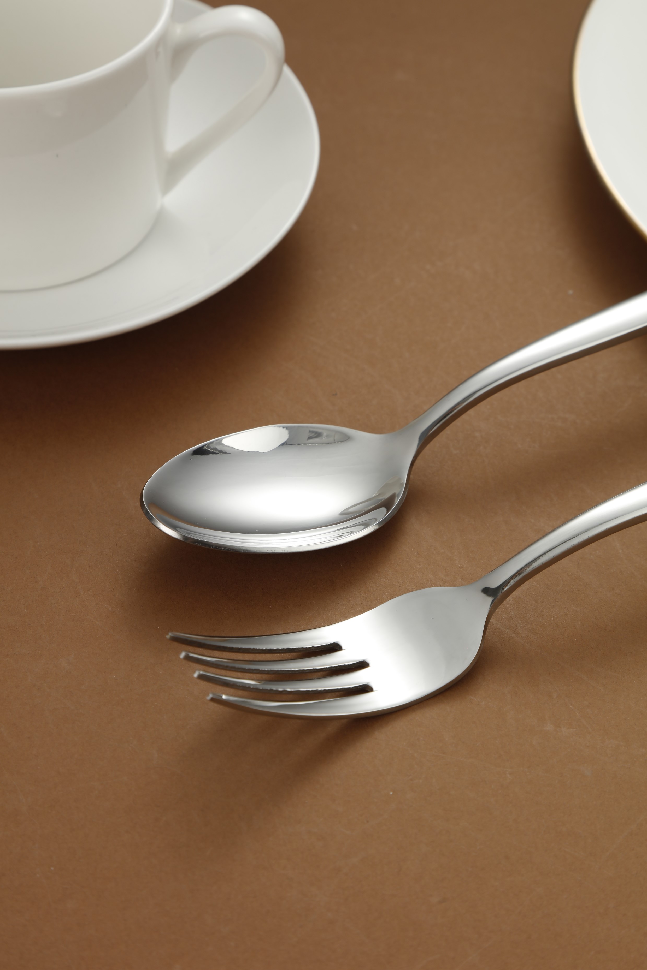 Minimalist Square-Handle Stainless Steel Flatware Set 6