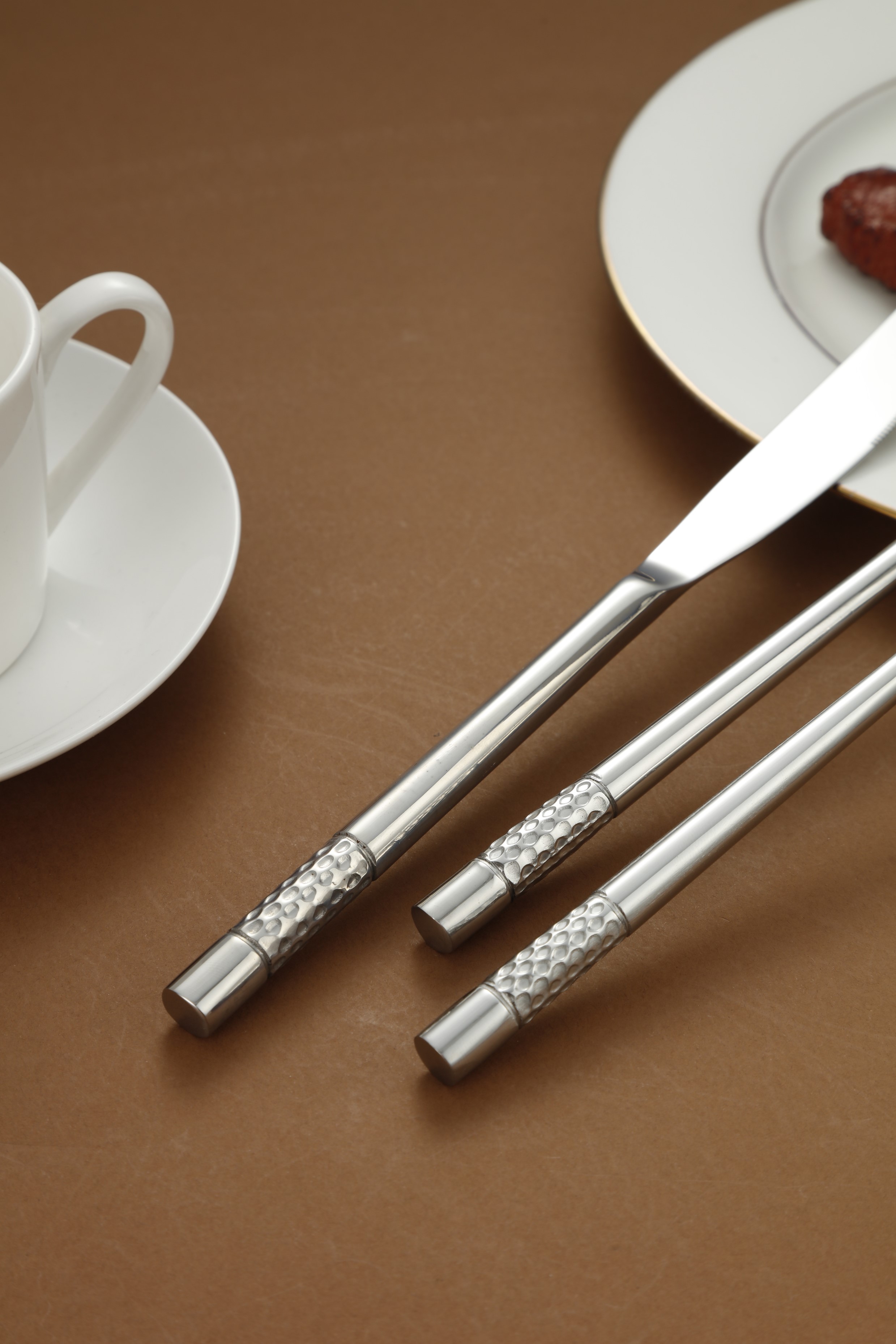 Hammered Grip Stainless Steel Flatware Set 5