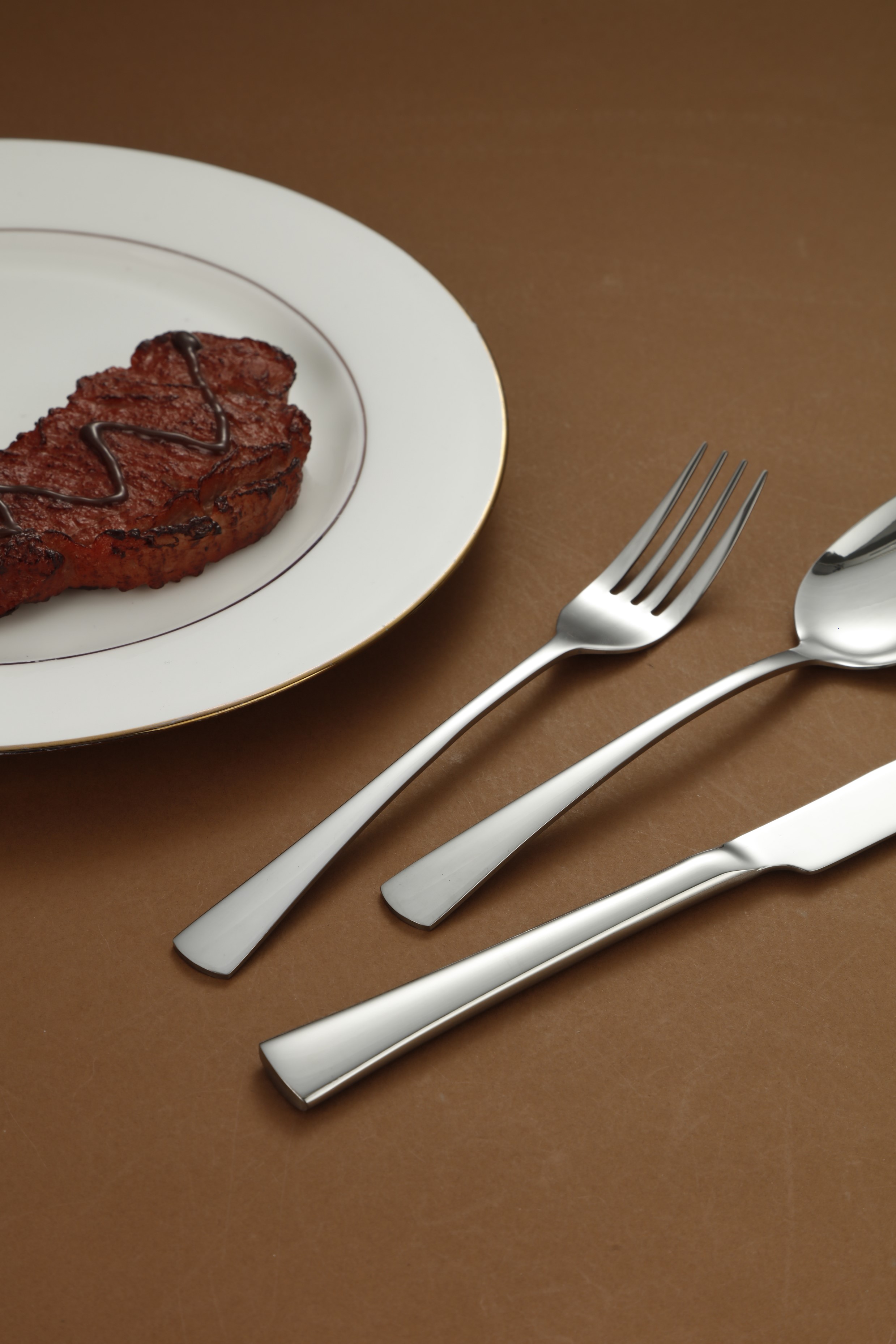 Flared Wide Handle Stainless Steel Flatware Set 5
