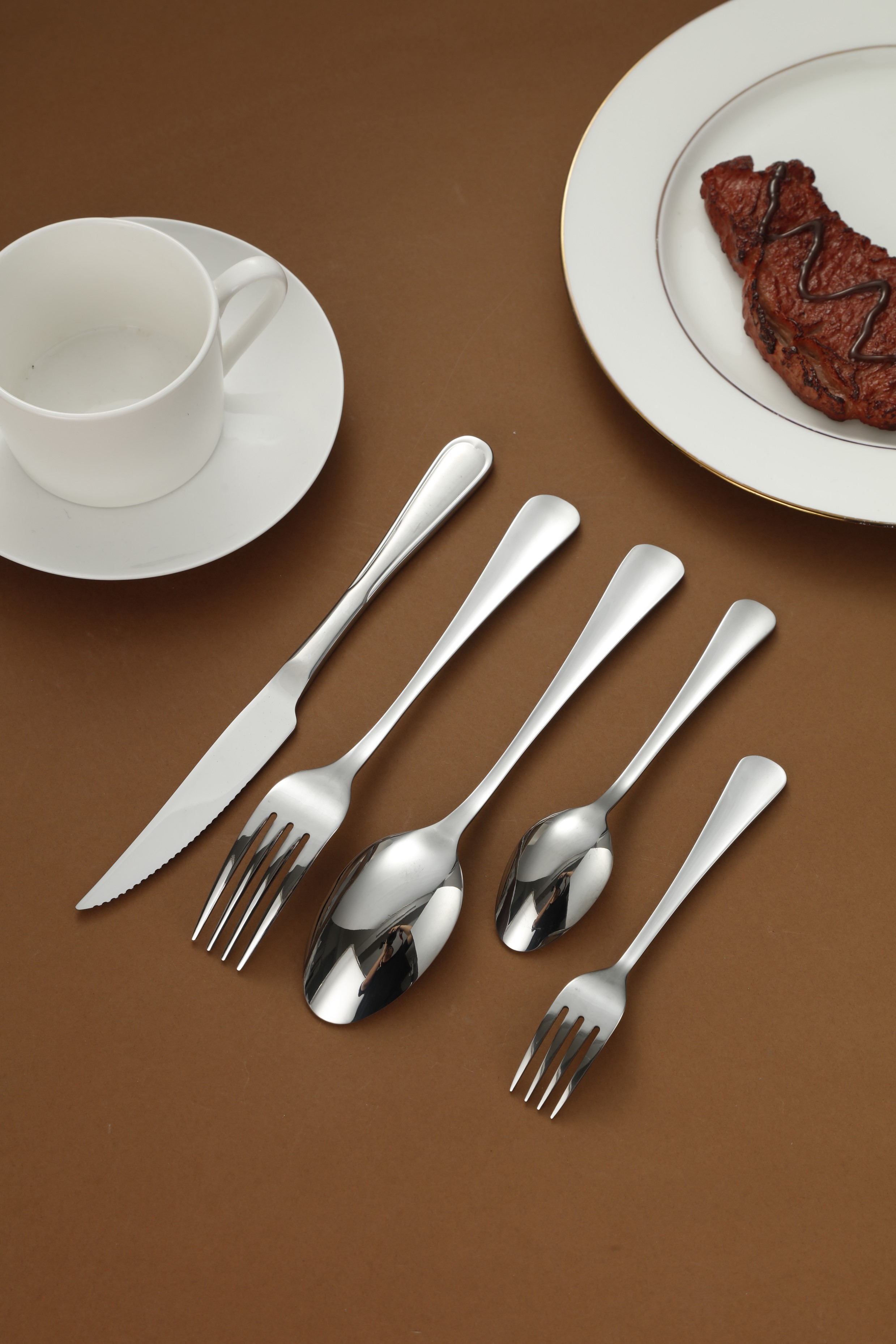 Classic Ripple Edge Stainless Steel Flatware Set 4