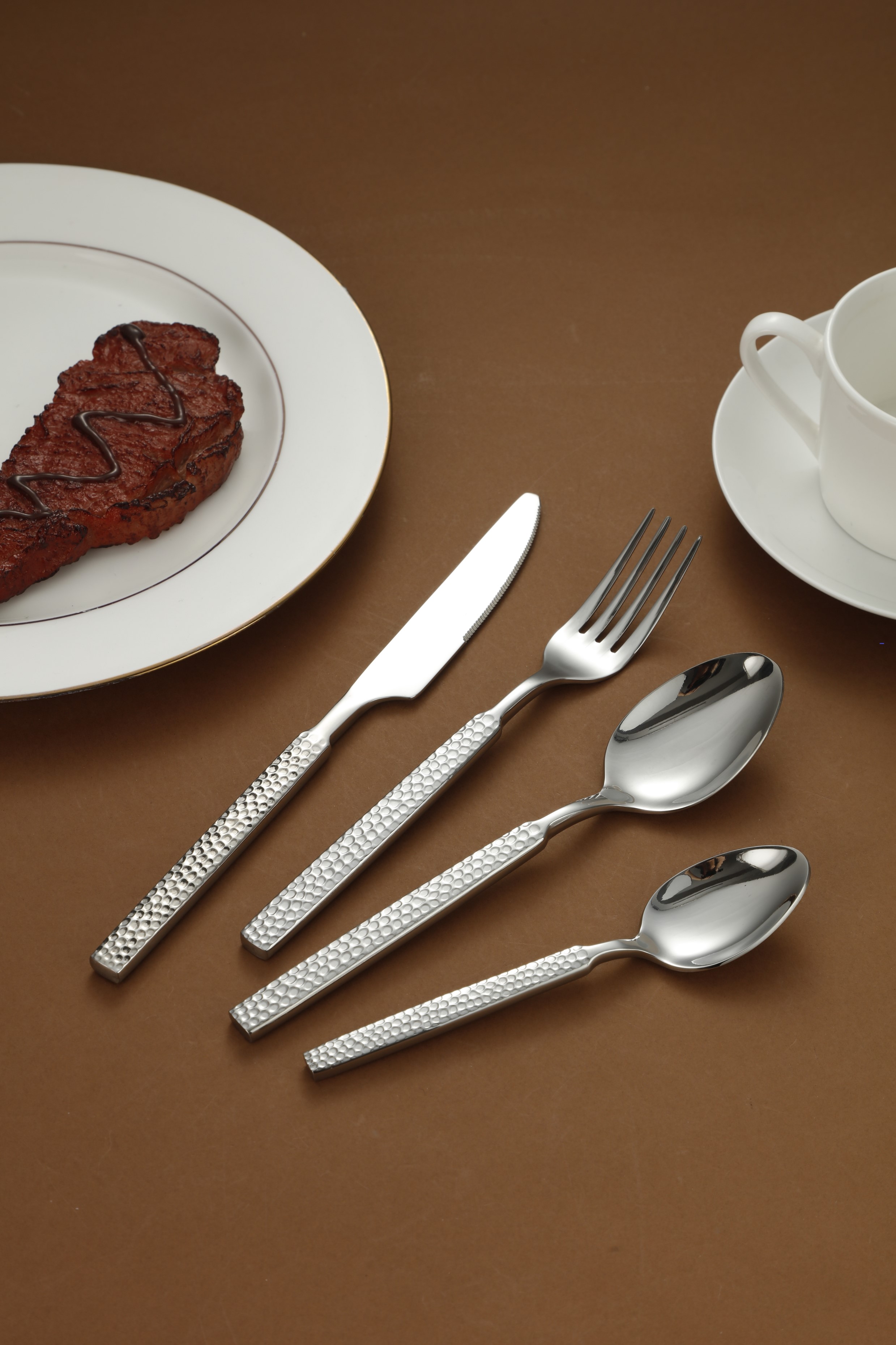 Full Hammered Textured Stainless Steel Flatware Set 1