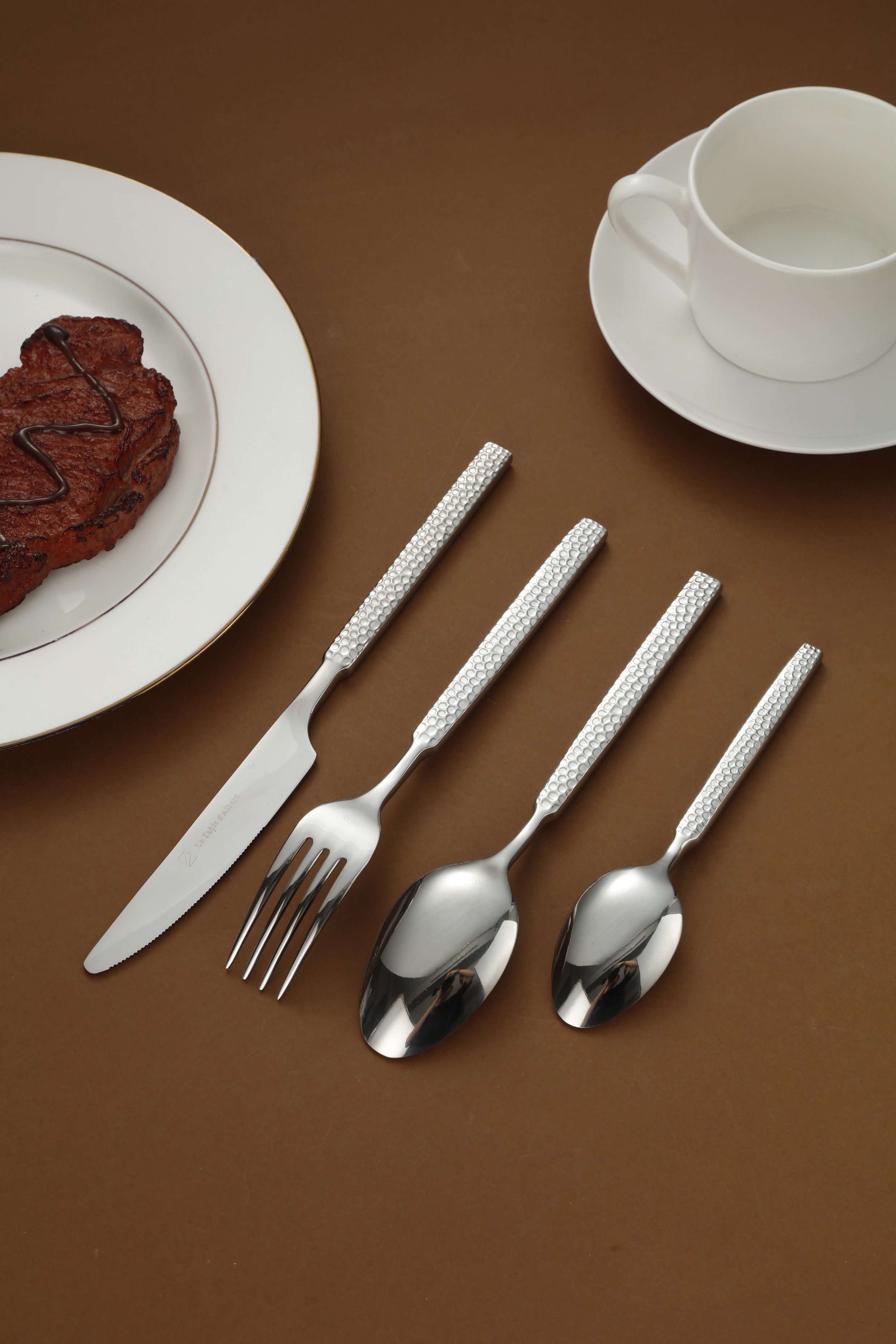 Full Hammered Textured Stainless Steel Flatware Set 4