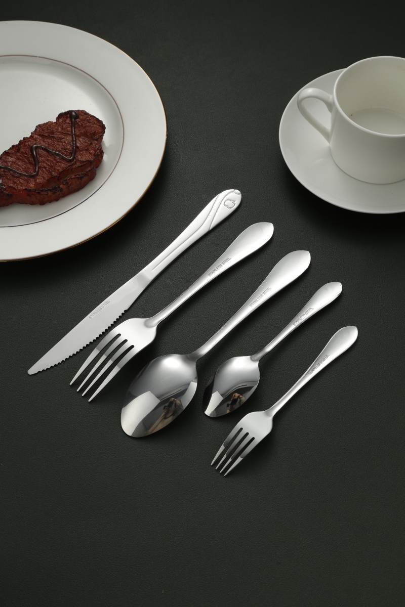 Simple Line Engraved Stainless Steel Flatware Set 4