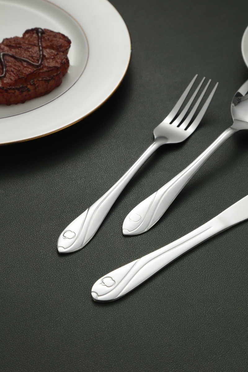 Simple Line Engraved Stainless Steel Flatware Set 5