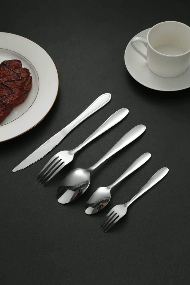 Classic Thin Line Silverware Cutlery Set 4