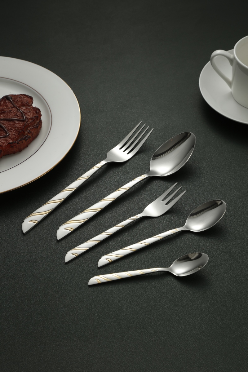 Slim Gold Lined Stainless Steel Flatware Set 3