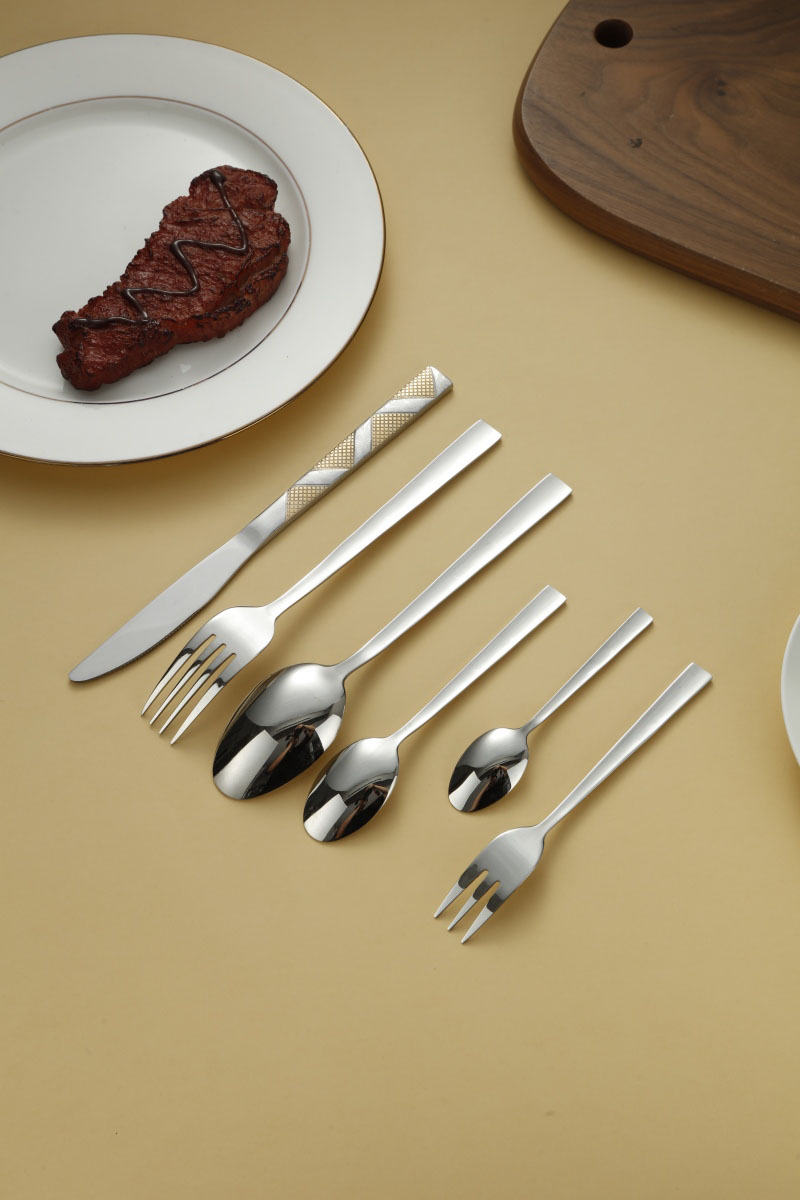 Geometric Textured Gold & Silver Flatware Set 4
