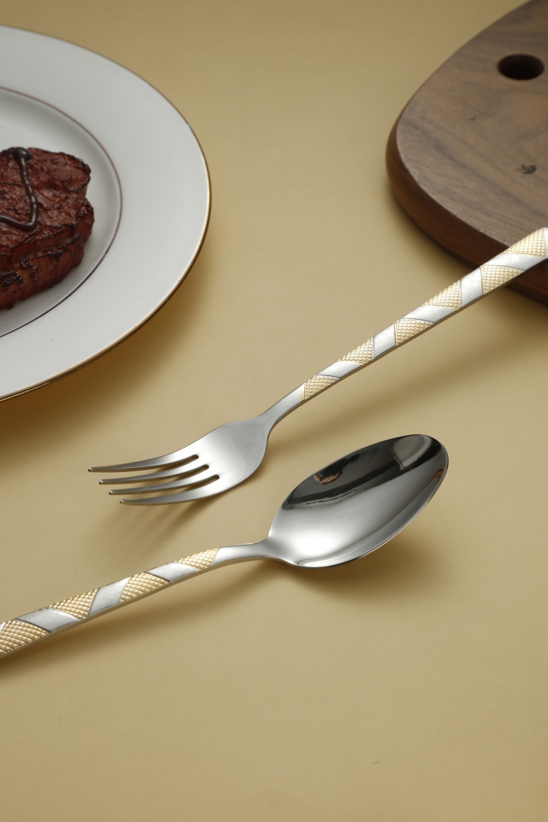 Geometric Textured Gold & Silver Flatware Set 6