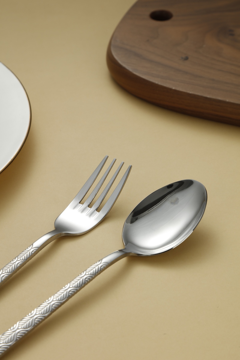 Full Embossed Geometric Stainless Steel Flatware Set 6