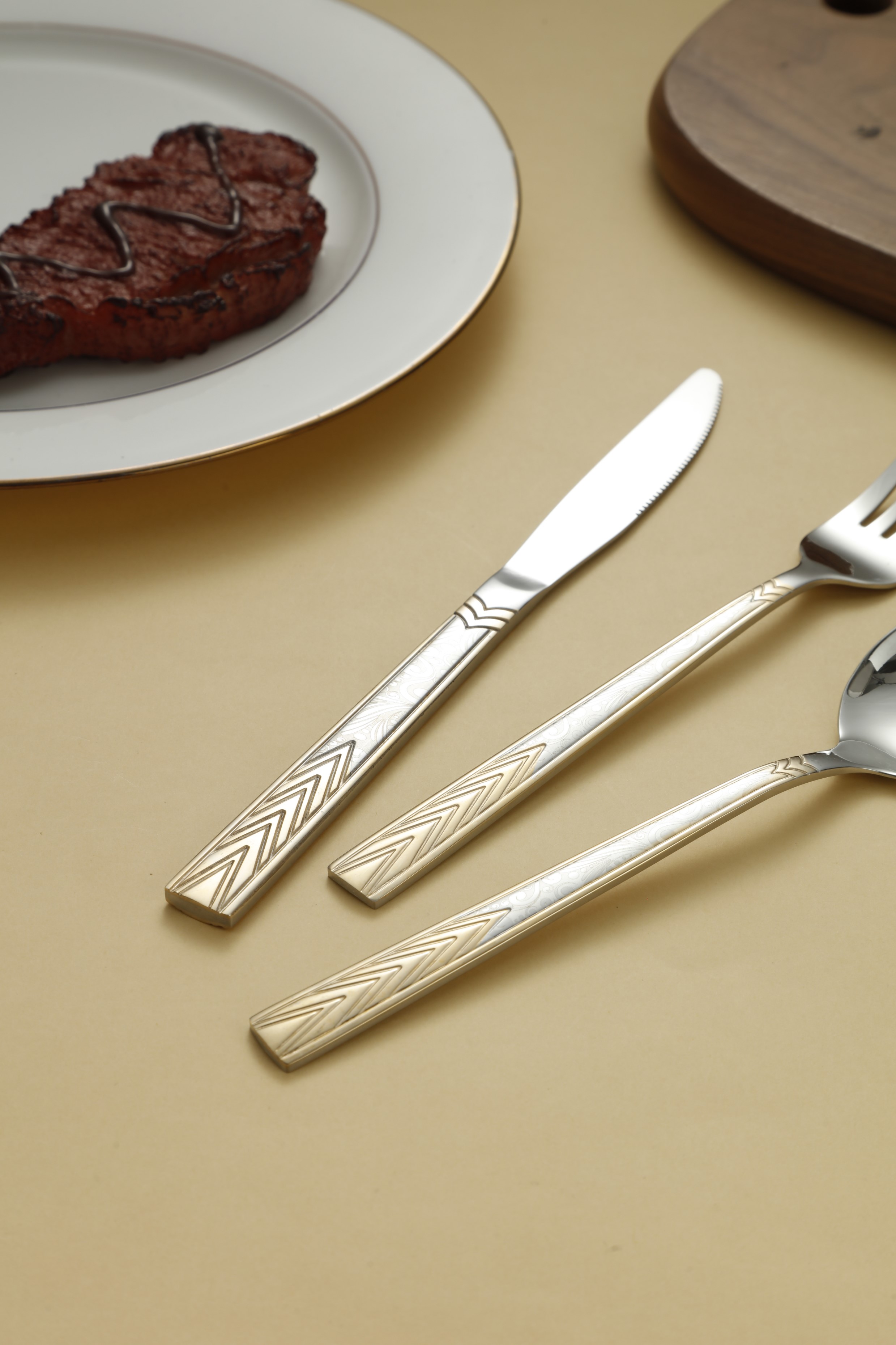 Chevron Pattern Gold Rim Stainless Steel Flatware Set 6