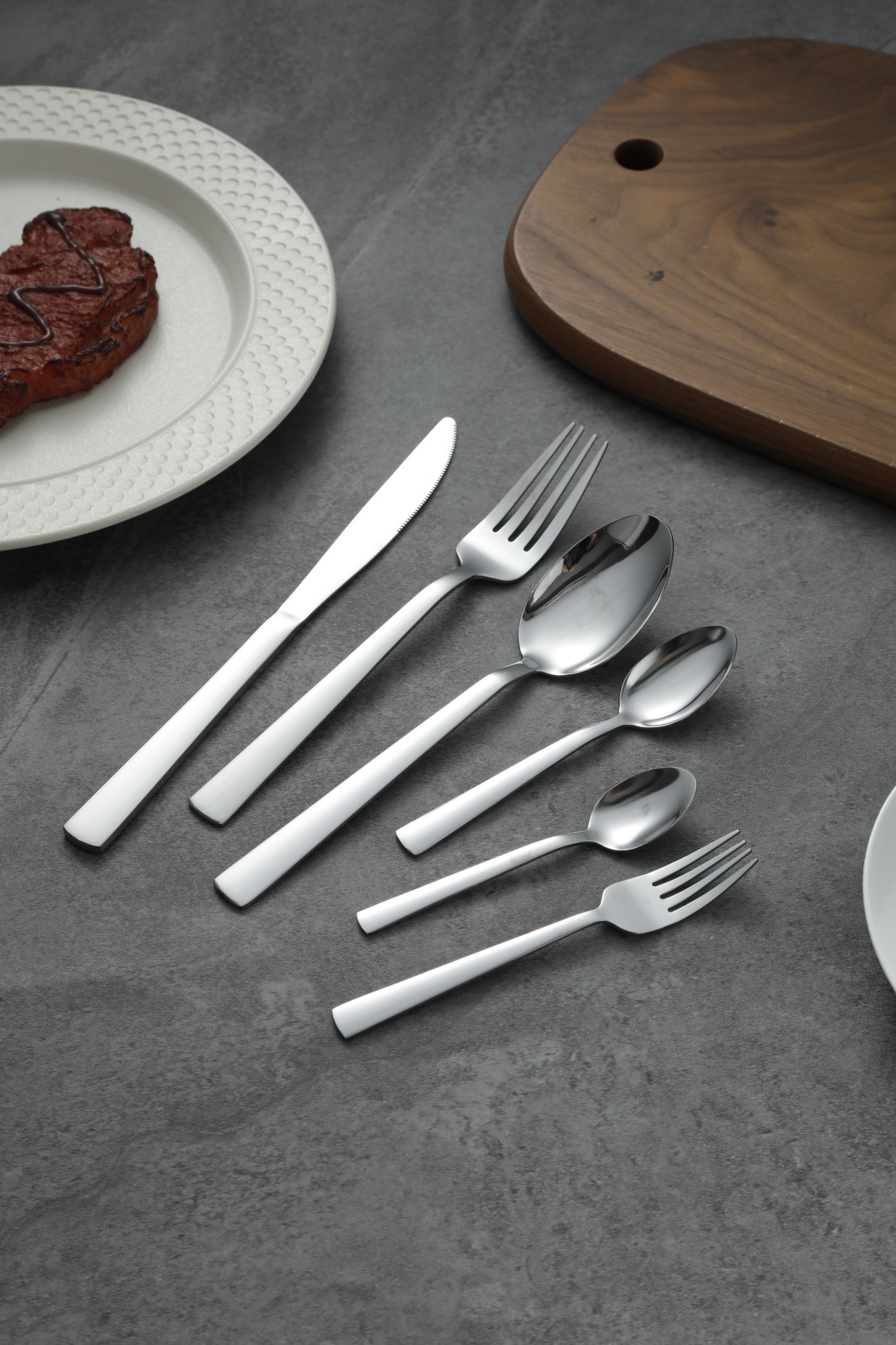 Plain Smooth Straight Handle Stainless Steel Flatware Set