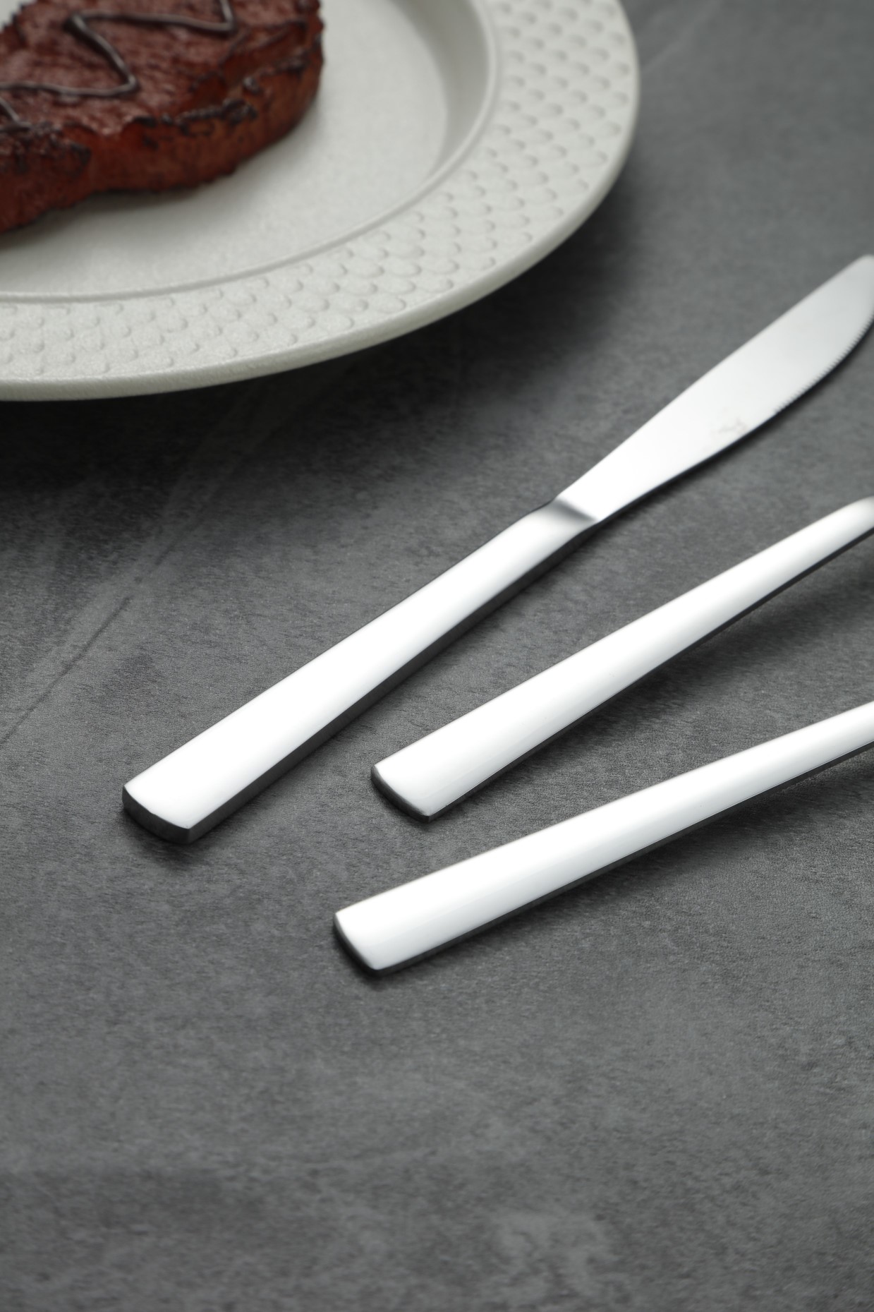 Plain Smooth Straight Handle Stainless Steel Flatware Set 5