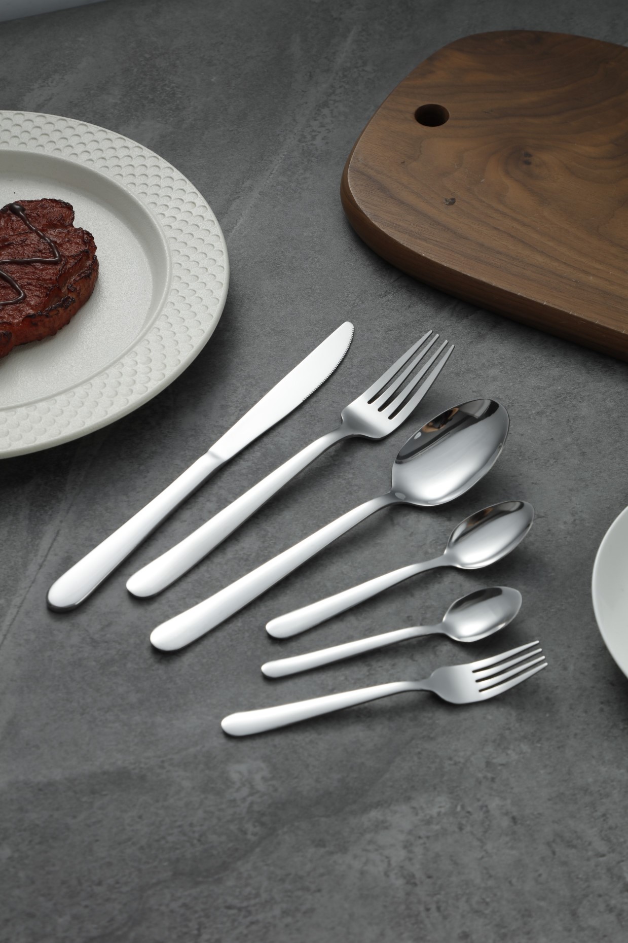 Round Smooth Handle Stainless Steel Flatware Set