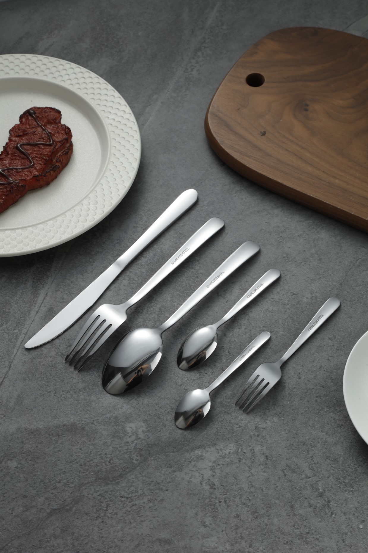 Round Smooth Handle Stainless Steel Flatware Set 5