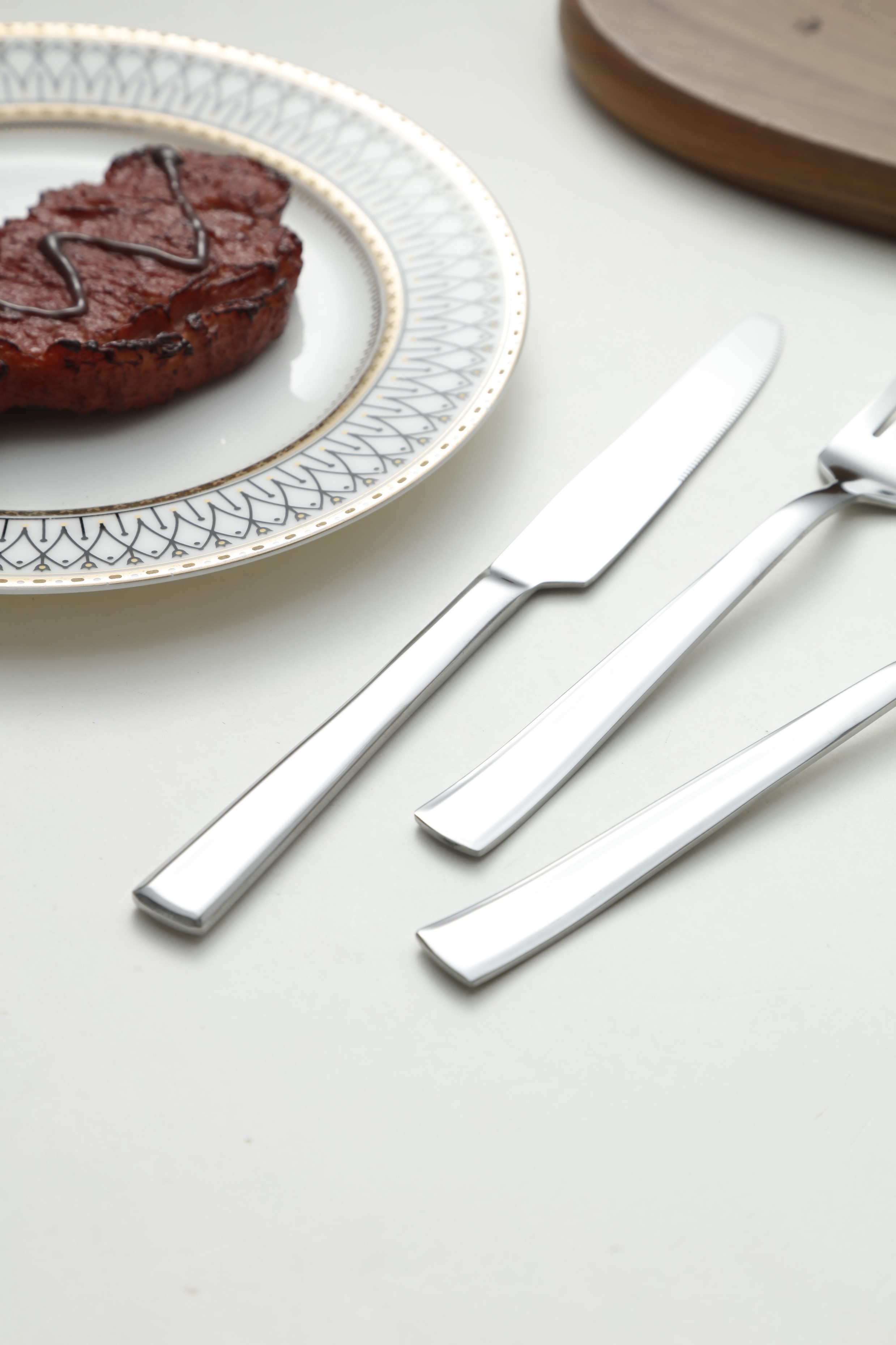 Minimalist Straight Flat Handle Stainless Steel Flatware Set 5