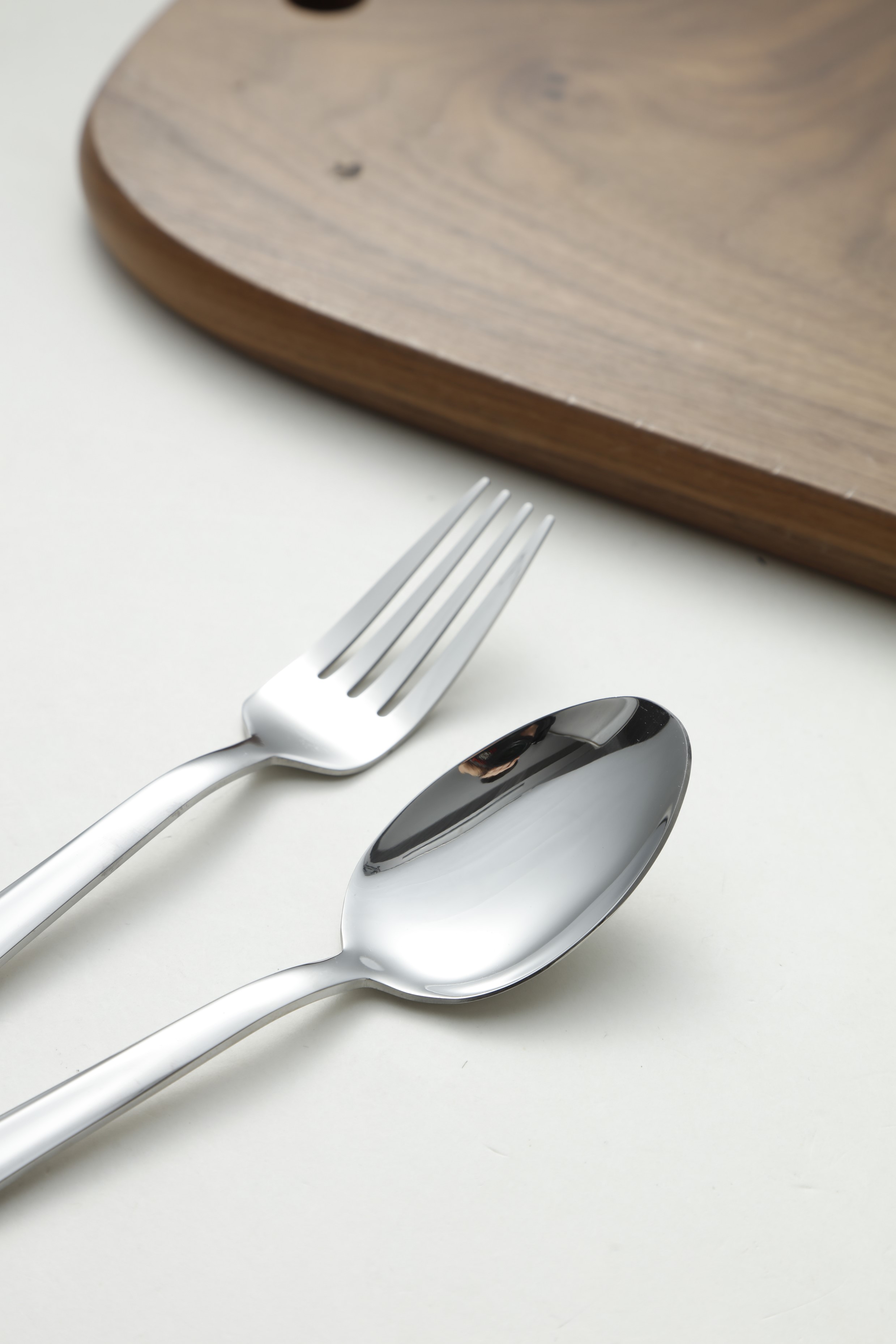 Minimalist Straight Flat Handle Stainless Steel Flatware Set 6