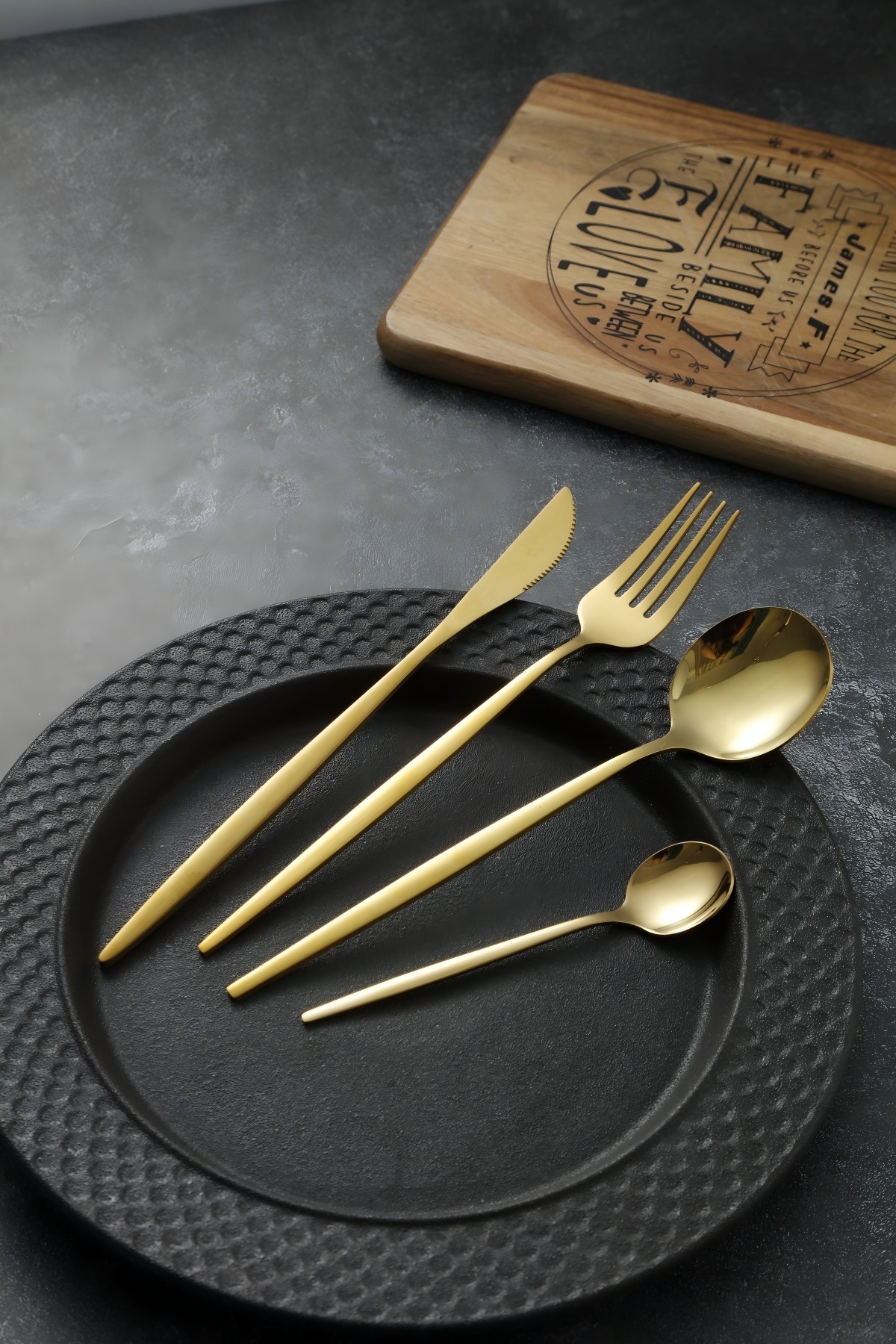 Glossy Gold Long Slim Handle Stainless Steel Cutlery Set Western Dinner Flatware 2